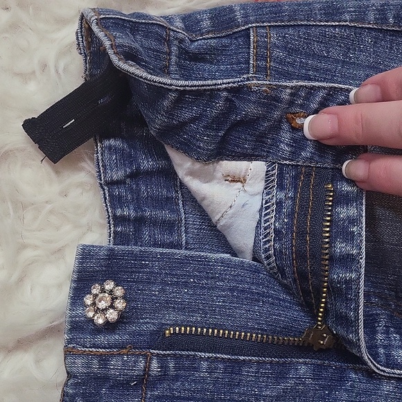 MY VINTAGE BABY Toddler girl's distressed denim skirt with embellishment size 4T - Picture 6 of 6